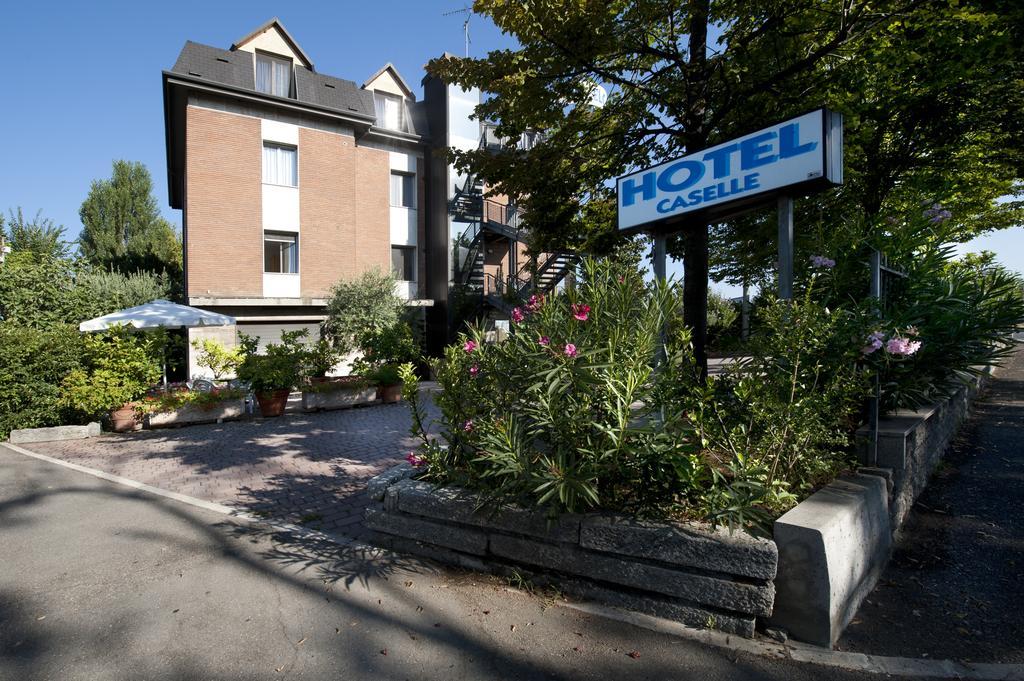 Hotel Caselle Сан Ладзаро ди Савена Екстериор снимка